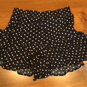 Girls shots/skort with polka dot pattern